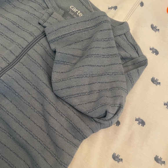 Carters- 2 pack sleeper/pajama bundle-6 month - Picture 2 of 3